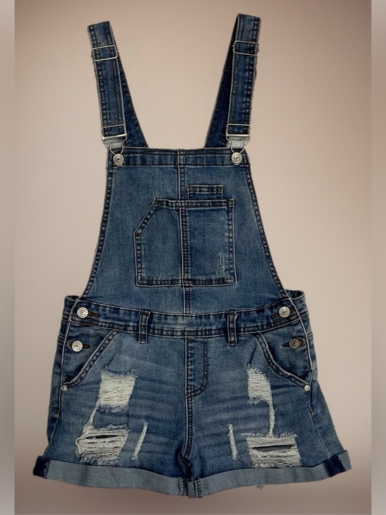 Almost Famous Denim - 🌎 Almost Famous Denim Shorts Overalls in Medium Blue~Juniors’ Sz 3~Distressed